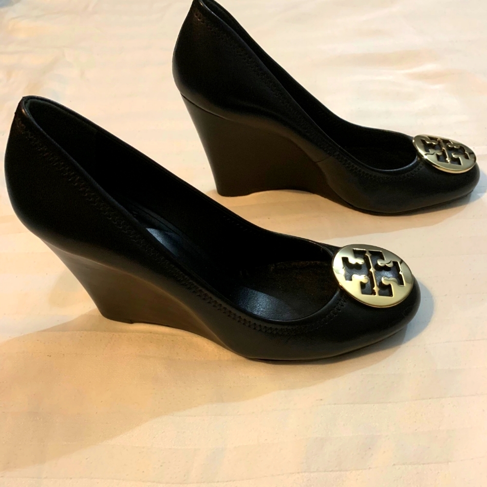 Tory Burch Sophie Leather Wedges blk size 10.5 (ten and a half)  *E.U.C.
